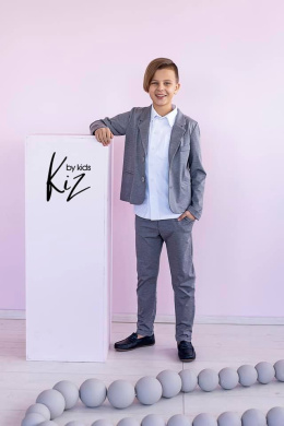 Sports an elegant suit IWO with shirt included.