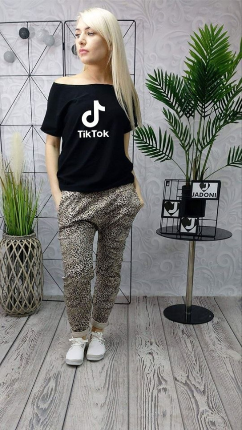 Koszulka, t-shirt TIK TOK - czarna