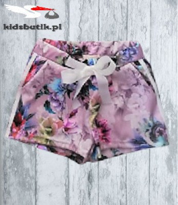 Shorts with floral print, bow and lanterns
