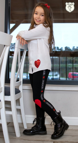 Elegant LOVE shirt with print and sequin heart
