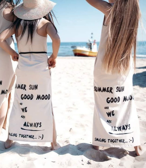 Sukienka maxi SUMMER SUN z paskiem i nadrukiem z tyłu Sukienka maxi SUMMER SUN z paskiem i nadrukiem z tyłu