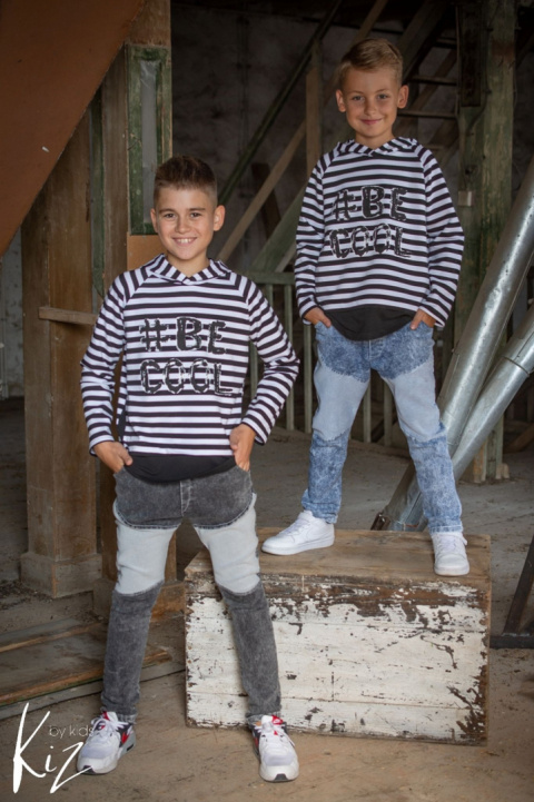 Spodnie jeansowe dekatyzowane STRIPES - czarne Spodnie jeansowe dekatyzowane STRIPES - czarne