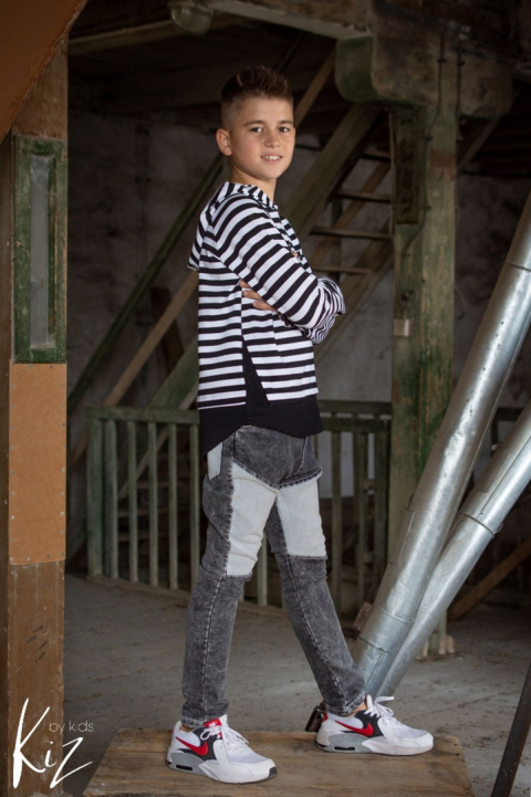 Spodnie jeansowe dekatyzowane STRIPES - czarne Spodnie jeansowe dekatyzowane STRIPES - czarne