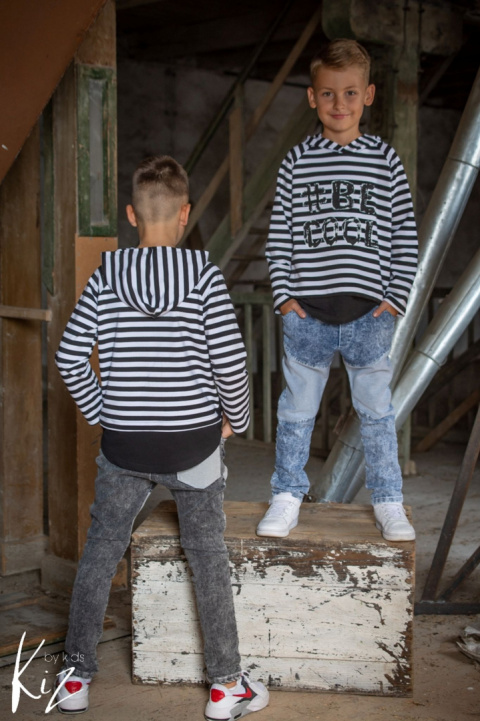 Spodnie jeansowe dekatyzowane STRIPES - czarne Spodnie jeansowe dekatyzowane STRIPES - czarne