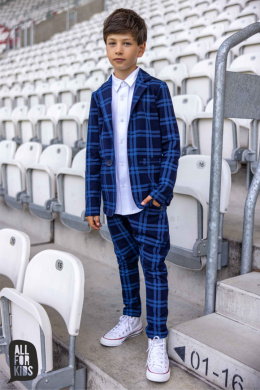 Elegantly sporty navy blue checkered suit